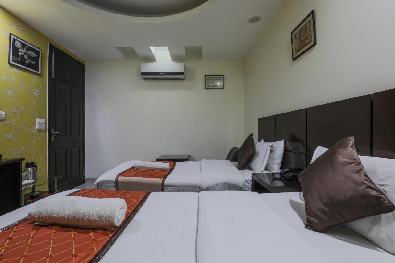 Hermitage By The Cosy Hotels Near Lotus Temple New Delhi Exterior photo
