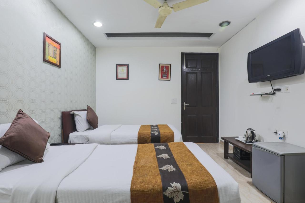 Hermitage By The Cosy Hotels Near Lotus Temple New Delhi Exterior photo